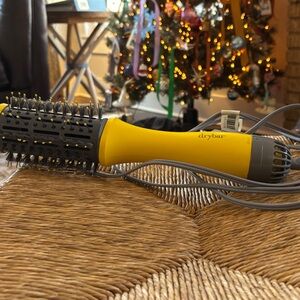 Drybar Bright Single Shot Round Styling Brush